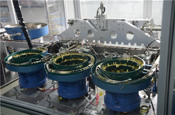 東莞繼電器源頭工廠，每個流程做繼電器都控制的很好