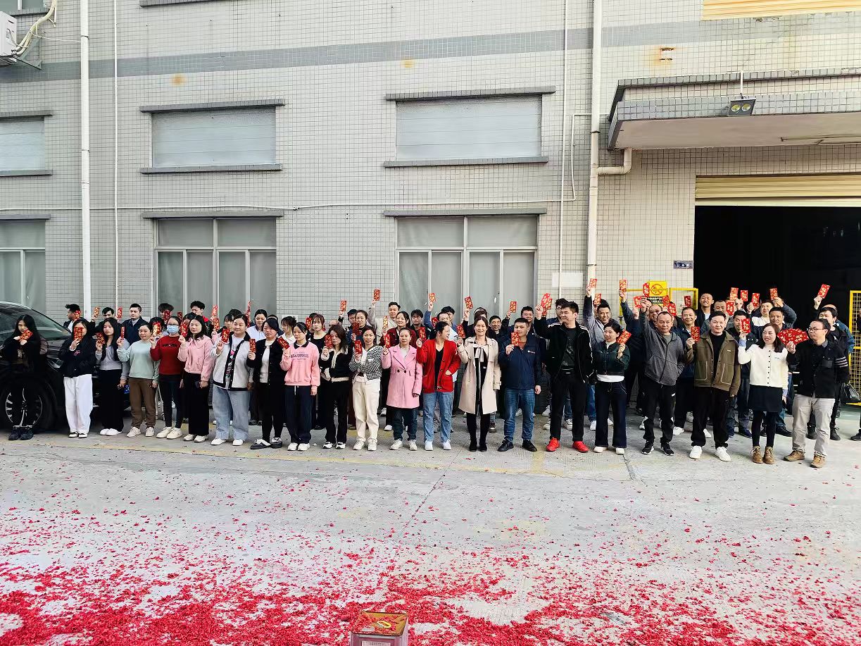 ?2025年，啟動新的篇章，邁向輝煌的未來。我們以堅定的信念和飽滿的熱情，迎接新的挑戰。元則繼電器，開工大吉！愿創新與卓越伴隨每一刻，鑄就美好明天！